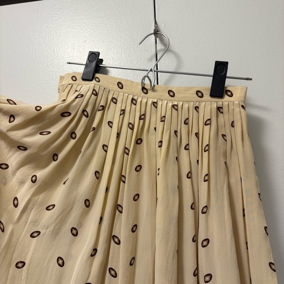 Vintage 100% silk Calvin Klein pleated midi skirt size cream